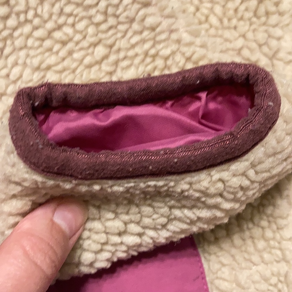 Patagonia Kids Cream Sherpa Fleece Jacket with Pink Trim - Picture 8 of 9